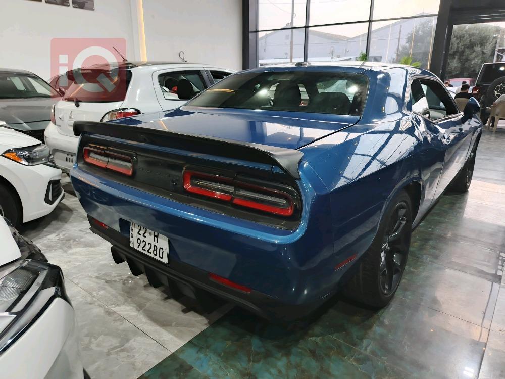 Dodge Challenger